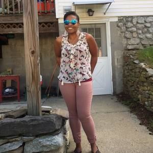 Meet your Posher, Sharon